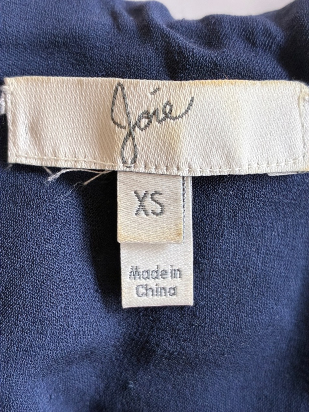 Joie Navy Silk Short-Sleeve Scoop Neck Blouse with Tie on Back Size XS - Picture 3 of 4